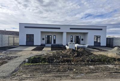 Casă cu 3 camere în Becicherecu Mic - 1