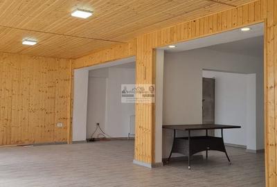Casă cu 3 camere cu Teren 687 Mp în Central - 2