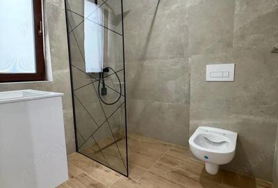 Casă cu 7 camere cu Teren 300 Mp în Moșnița Veche - 10