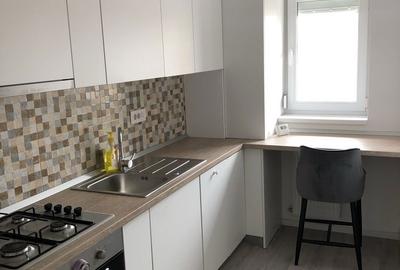 Apartament cu 2 camere decomandat în Central - 2
