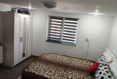 Casă cu 4 camere în Central - 1