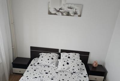 Apartament cu 3 camere decomandat, mobilat în Titan - 1