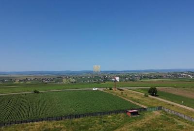 Teren de 36977 mp, în Central - 30