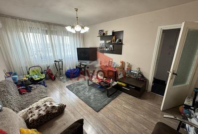 Apartament cu 3 camere semidecomandat, mobilat în Circumvalațiunii