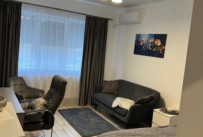 Garsonieră decomandată în Roșu - 2