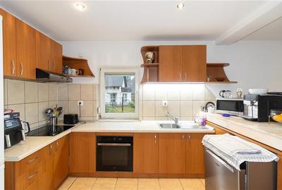 Duplex cu 8 camere cu Canalizare în Exterior Est - 4