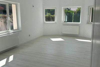 Casă cu 5 camere cu Teren 600 Mp în Central - 6