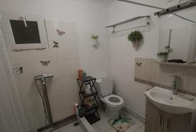 Apartament cu 3 camere semidecomandat în Crângași