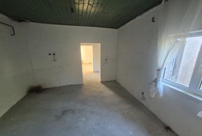 Casă individuală cu 4 camere cu Teren 3500 Mp în Amaru - 6