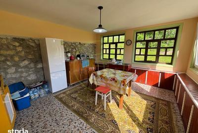 Casă cu 5 camere cu Teren 4400 Mp în Gârda de Sus