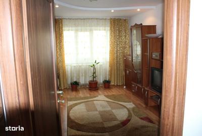 Apartament cu 3 camere decomandat în 9 Mai - 6