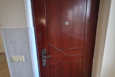 Casă cu 7 camere cu Teren 1597 Mp în Central