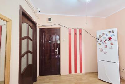 Apartament cu 3 camere semidecomandat în Micro 19 - 3
