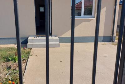 Casa individuala,la 800-900 m de STB si 3 km de metrou.Finalizata !!! - 3