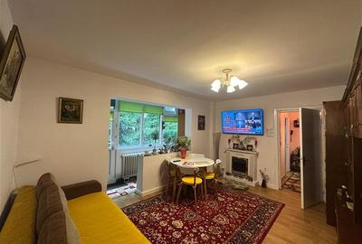 Apartament cu 3 camere semidecomandat, mobilat în Podul de Piatră - 3
