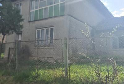 Casă cu Teren 1300 Mp în Probota - 3