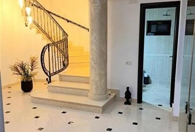 Vila Zona Turistica 7 Camere, Finisaje de Lux, Aproape de Plaja, 428 mp utili - 1
