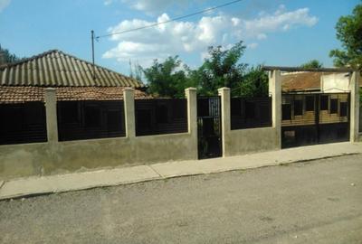 Casă individuală cu 2 camere cu Teren 628 Mp în Est - 1