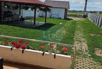 Casă cu 3 camere cu Canalizare în Strejnicu - 2