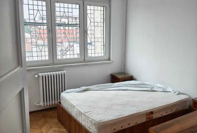 Apartament cu 3 camere semidecomandat în Grivița - 3