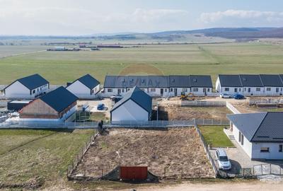 Teren Construcții intravilan de 452 mp, în Sud - 1