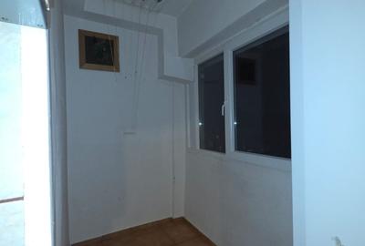 Garsonieră decomandată în Iancului