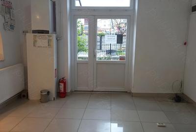 Spațiu comercial, de 48 mp, în Lazaret - 2