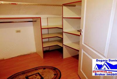 Casă cu 5 camere cu Canalizare în Simeria - 2