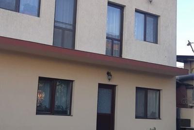 Casă cu 4 camere în Central - 5