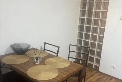 Apartament cu 2 camere decomandat în Trocadero - 1