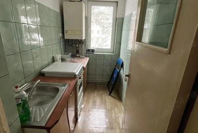 Apartament cu 3 camere semidecomandat în Periferie - 4
