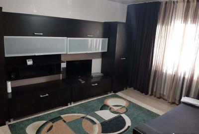 Garsoniera renovata situata in zona Titan - 3