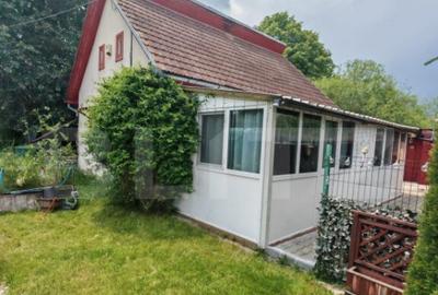 Casă cu 2 camere cu Teren 150 Mp în Zărnești - 8