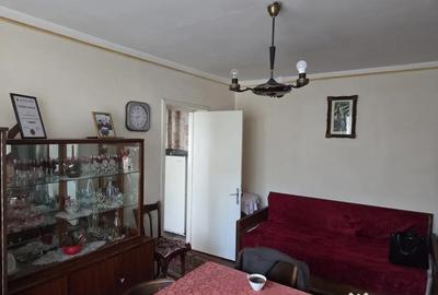 Apartament cu 2 camere semidecomandat în Central - 1