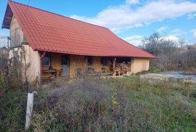 Casă cu 4 camere în Călinești - 2