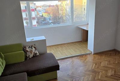 De vanzare apartament cu 2 camere in zona Girocului bloc izolat termic amenajat centrala proprie - 2