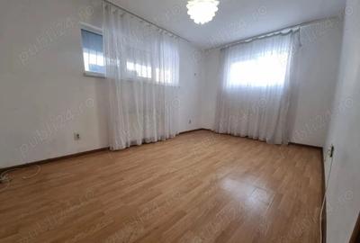 Vand garsoniera nemobilata cu centrala in bloc nou - 2