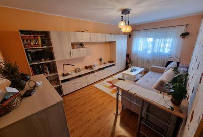 Apartament 2 camere decomandat zona Km 4-5 - 2