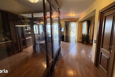 Apartament cu 3 camere în Central - 3