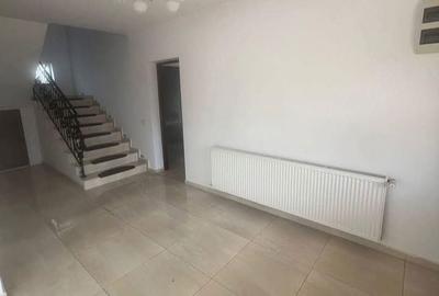 Casă cu 4 camere în Rășinari - 2