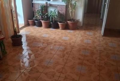 Apartament cu 4 camere semidecomandat, mobilat în Berceni - 2