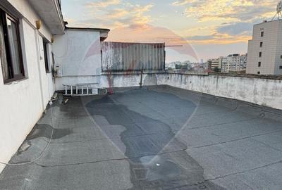 VANZARE Garsoniera cu terasa de 50mp in zona Ultracentral... - 3