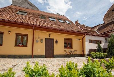 Proprietate unică de închiriat | Ultra-central, la 2 minute de Piața Sfatului - 1