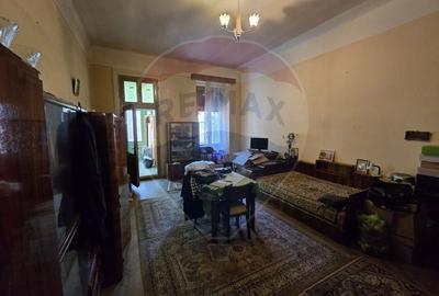 Apartament de vanzare in zonaUltracentral-Piata Mare cu loc de parcare