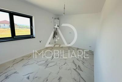 Casă cu 3 camere cu Teren 200 Mp în 9 Mai - 6