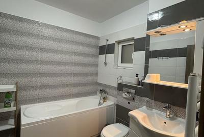 Apartament cu 3 camere în Central - 3