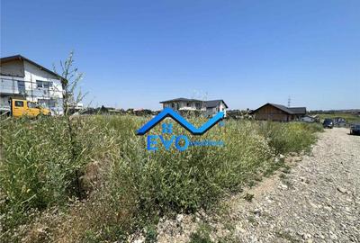 Teren de 453 mp, în Miroslava