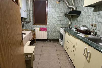 Apartament cu 2 camere decomandat în Aleea Trandafirilor - 4