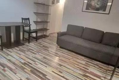 Garsoniera mosilor-metrou 5 minute - 1