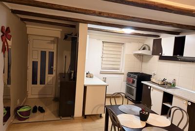 Apartament cu 2 camere semidecomandat în Iris